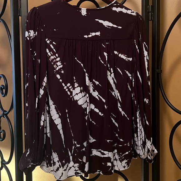 YOUNG FABULOUS & BROKE  Brown and White Tie Dye Set - Picture 8 of 11